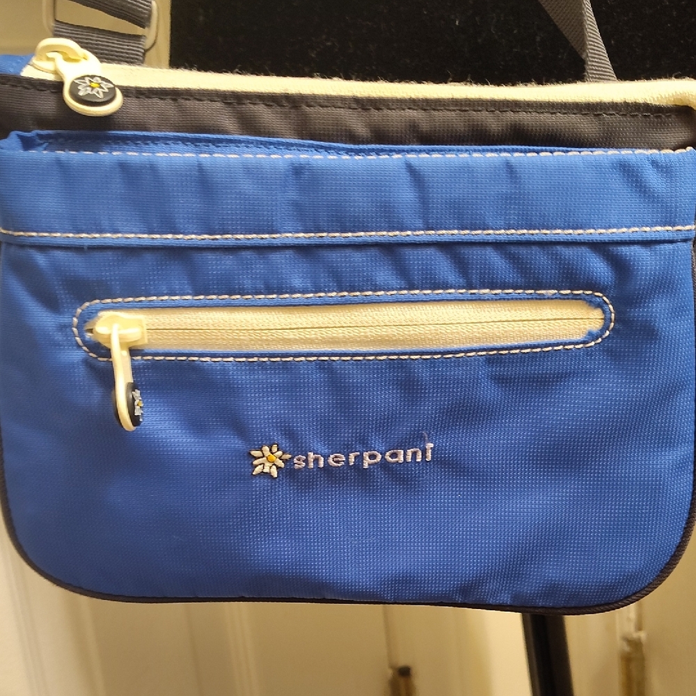 Sherpani Blue and Cream Crossbody Bag